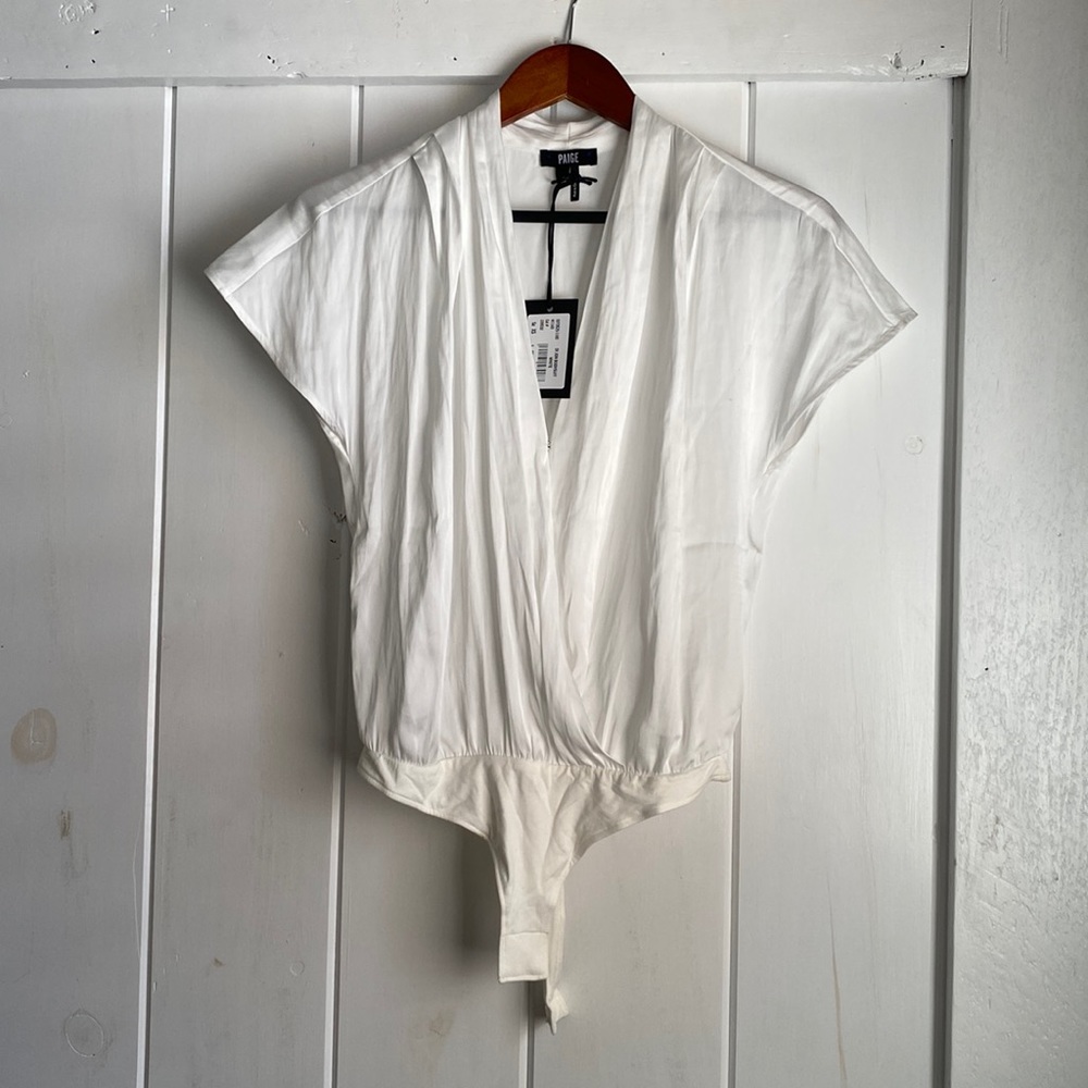 NWT Paige Dijon Bodysuit White. Size XS.